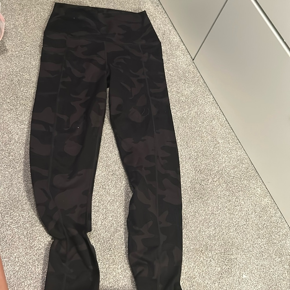 black camo leggings